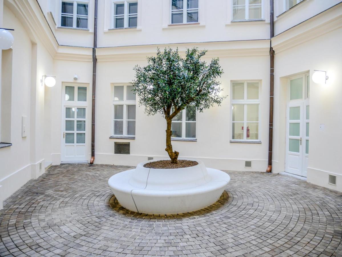 Laurinska 1 Apartments Bratislava Exterior foto